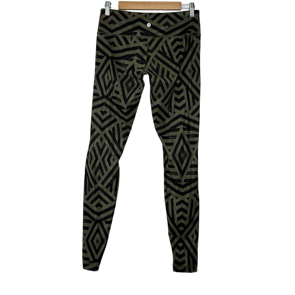 Lululemon Leggings Women's 8 Wunder Under Green/Black Athletic‎ Yoga Gym Hiking